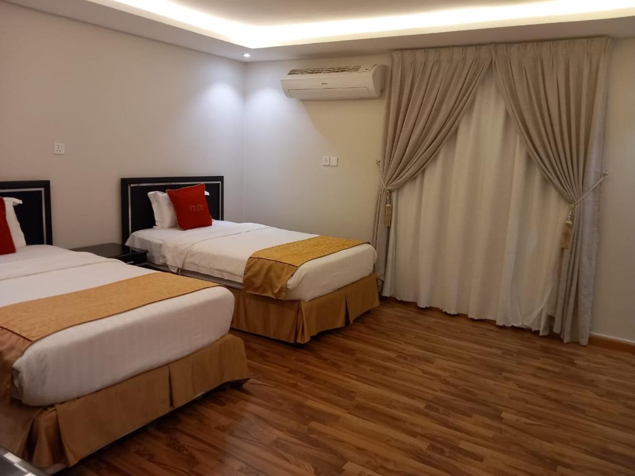 Vision Apartment Бурайда Екстериор снимка