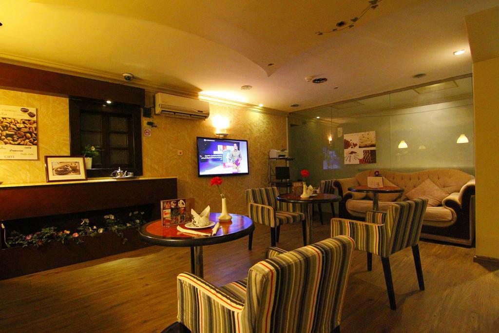 Vision Apartment Бурайда Екстериор снимка